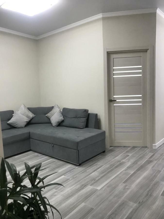 Apartment Kamanina Odessa Buitenkant foto