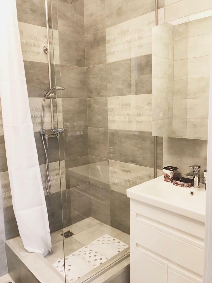 Apartment Kamanina Odessa Buitenkant foto